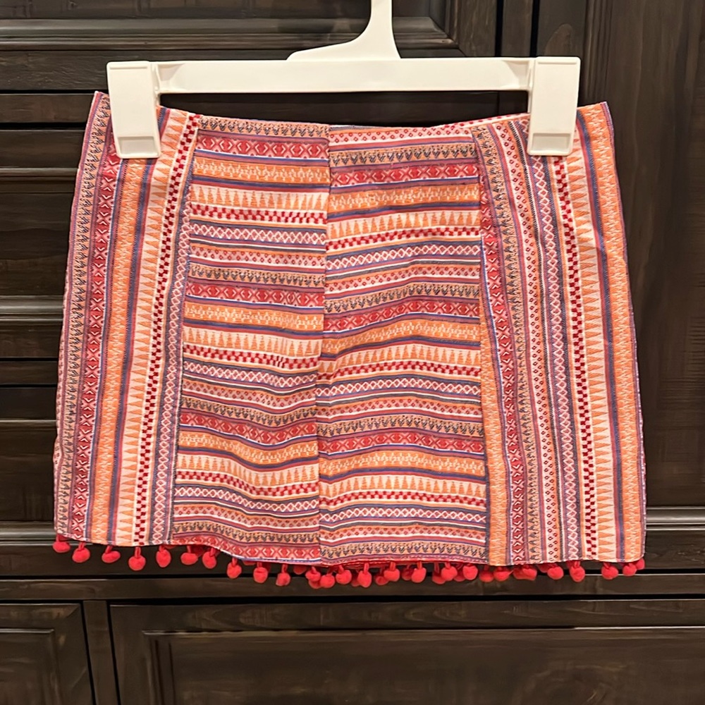2 piece set never worn. Still has tags. Super cute!